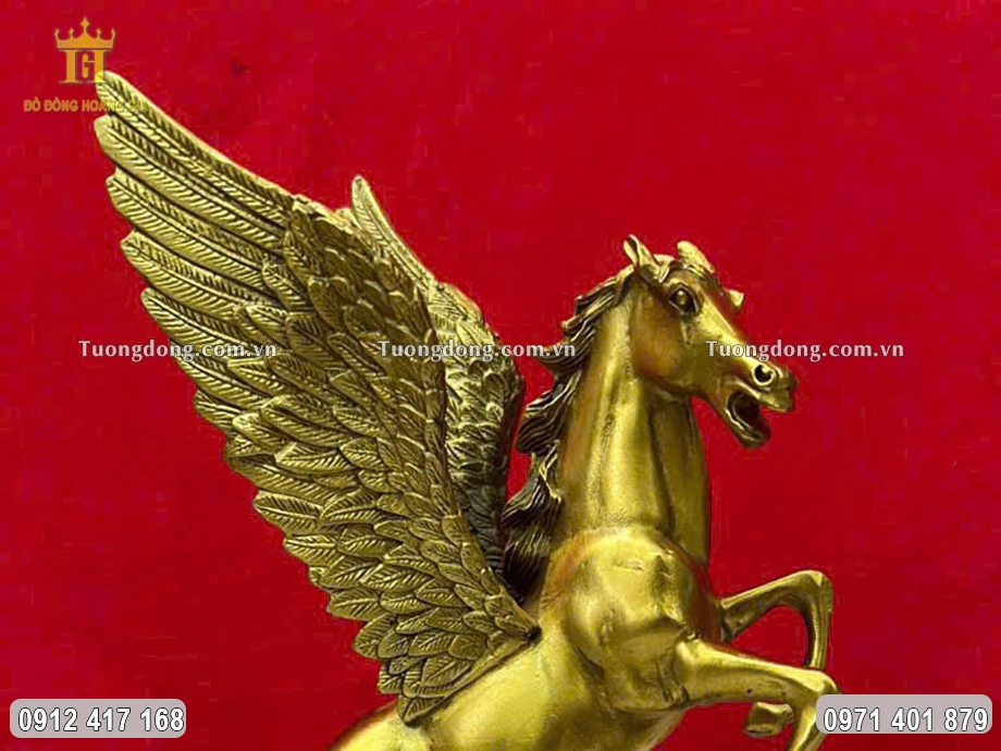 Pegasus có cánh như chim đại bàng